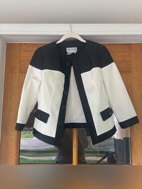 Worth New York Off White And Black Ribbed Blazer Size 6